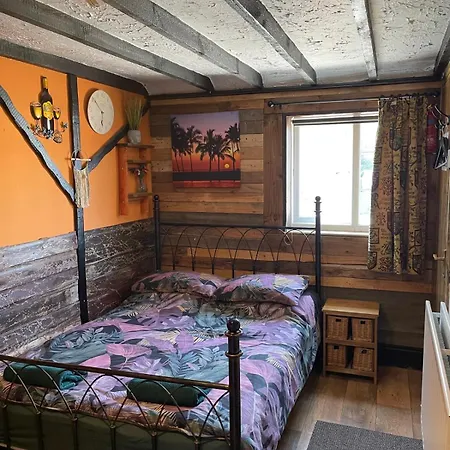 &rooms Next To Fox Covert Pub * Yarm
