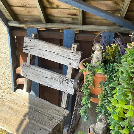 Konukevi Yarm Cottages